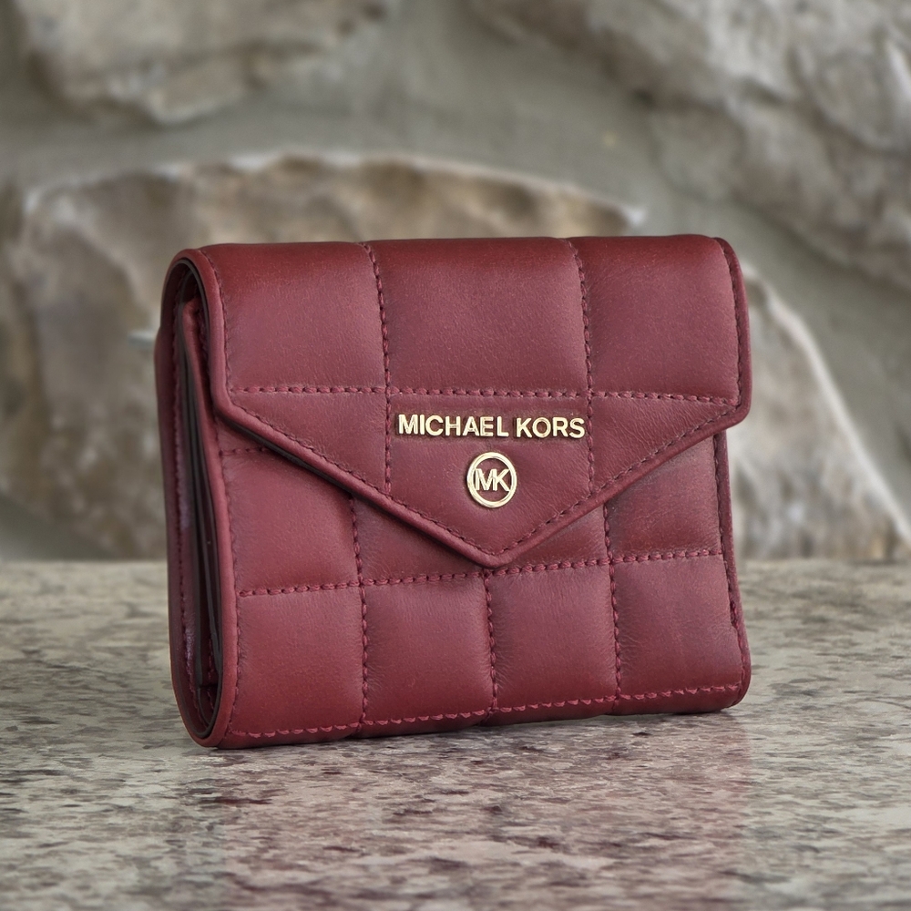 Michael Kors Jet Set Medium Envelope Trifold Wallet